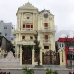 Lâu đài kiểu Pháp