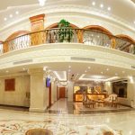 Sảnh và quầy lễ tân khách sạn 4 sao