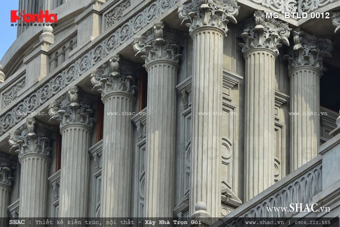 Thiết kế kiến trúc biệt thự lâu đài khá cầu kỳ