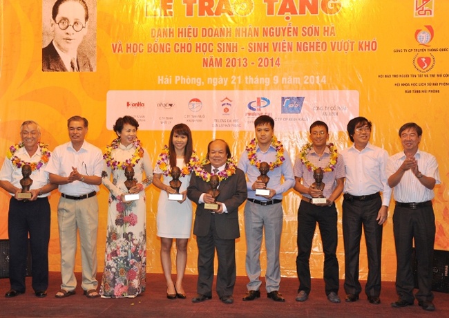 Giải thưởng doanh nhân Nguyễn Sơn Hà 2014