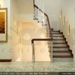 Sảnh cầu thang nan can kính đẹp