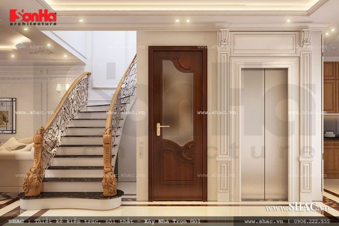 Sảnh cầu thang bộ và thang máy