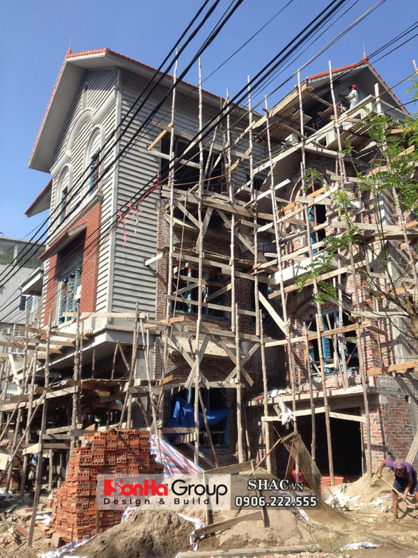 Mẫu biệt thự tân cổ điển 3 tầng mái chéo ấn tượng – SH BTP 0091 2