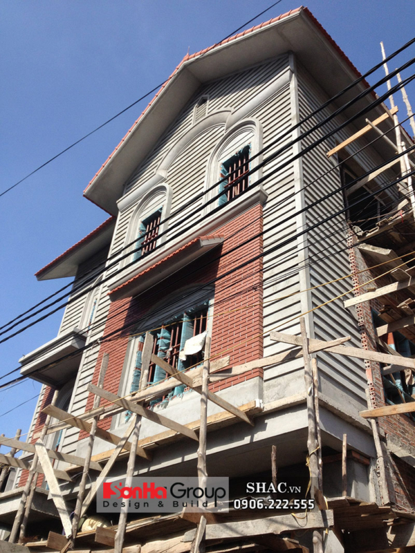 Mẫu biệt thự tân cổ điển 3 tầng mái chéo ấn tượng – SH BTP 0091 1