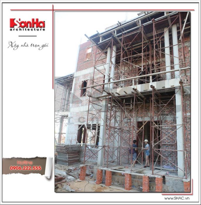 Thiết kế biệt thự 3 tầng tân cổ điển đẹp tại Quảng Bình - SH BTP 0099 3