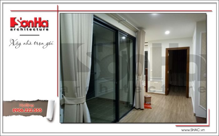 1 Ảnh thực tế nội thất hàng lang biệt thự khu do thi vinhomes nam thang long ha noi