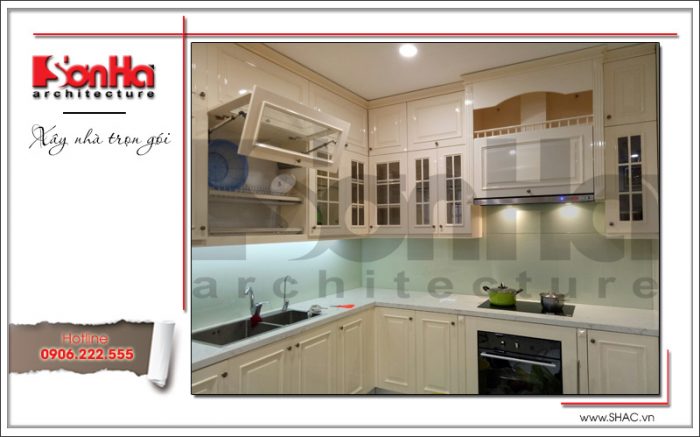 4 Ảnh thực tế nội thất phòng bếp biệt thự khu đô thị vinhomes nam thang long ha noi