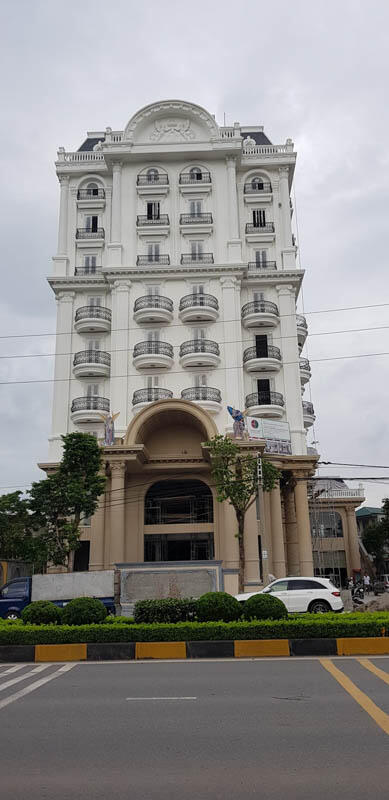 Khách Sạn 4 Sao Mạnh Quân Luxury Phong Cách Paris tại Vĩnh Yên 188