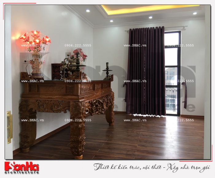 7 Ảnh thực tế nội thất phòng thờ biệt thự khu đô thị vinhomes hải phòng