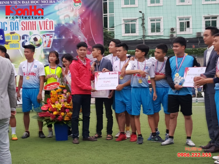 Sơn Hà Architecture tự hào đồng hành cùng giải bóng đá sinh viên Đại học mở Hà Nội (14)
