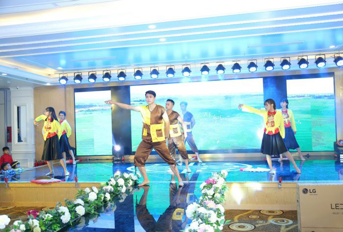 Tiệc tất niên Sơn Hà Architecture   Ngày thứ 365   Cùng sát vai và bước tiếp (3)