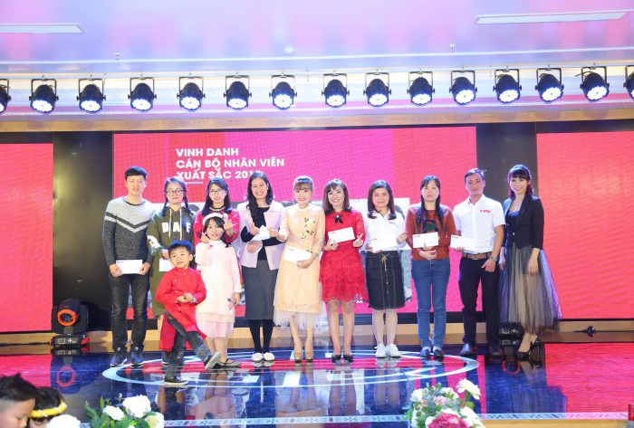 Tiệc tất niên Sơn Hà Architecture   Ngày thứ 365   Cùng sát vai và bước tiếp (7)