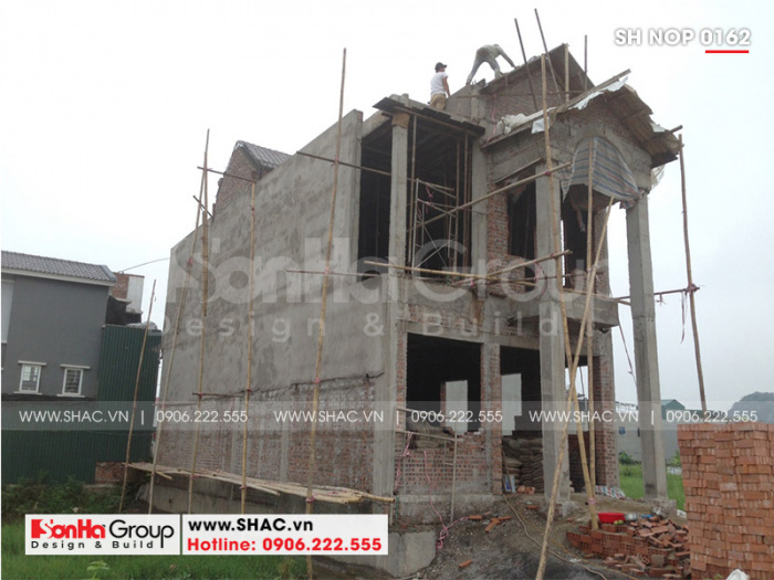2 Ảnh thực tế thi công nhà phố 3 tầng tân cổ điển tại ninh bình sh nop 0162