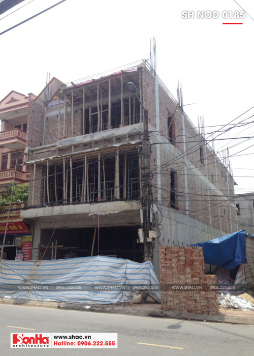 2 Ảnh thực tế thi công nhà ống hiện đại mặt tiền 8m tại hà nam sh nod 0185