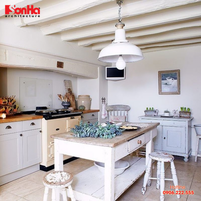 Đây cũng là kiểu thiết kế nhà bếp mộc mạc được úng dụng nhiều ở châu Âu