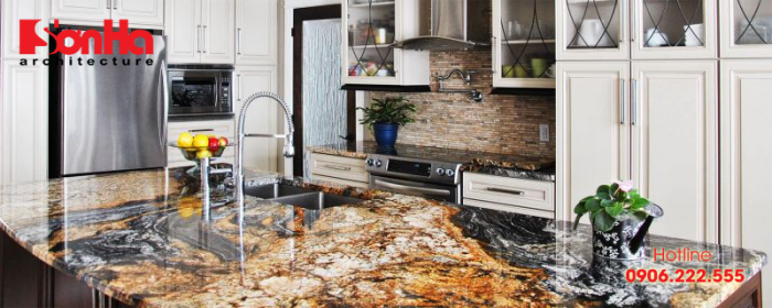 Mẫu thiết kế bếp đẹp sử dụng bàn bếp bằng đã granite
