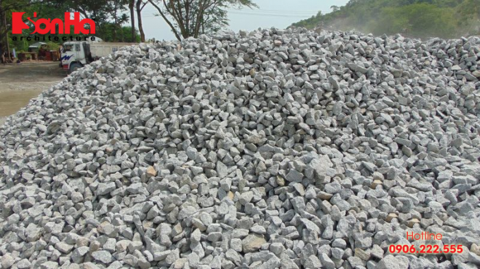 Loại đá thường được sử dụng trong công trình bao gồm đá 1×2 hoặc đá 4×6 