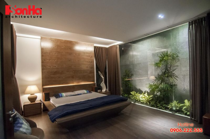 Thiết kế nội thất phòng ngủ đẹp với việc trang trí thêm cây xanh 