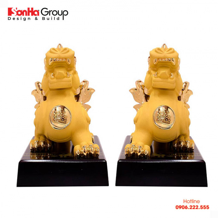 Cần nắm rõ những lưu ý khi đặt tỳ hưu trên bàn thần tài để phong thủy 