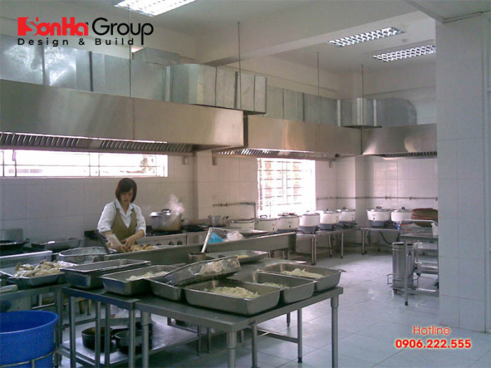 Tiêu chuẩn và quy tắc thiết kế phòng ăn khách sạn cập nhật mới nhất 2 Khu để các vật dụng, thiết bị cần phải được thiết kế tiện dụng nhất để các nhân viên bếp không phải chạy đi chạy lại nhiều lần