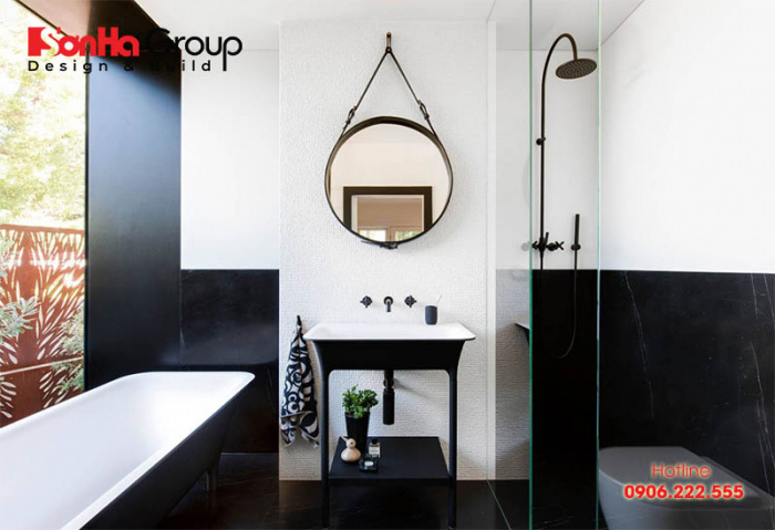 Trang trí phòng tắm với gam màu đen độc đáo thể hiện cá tính riêng của gia chủ 