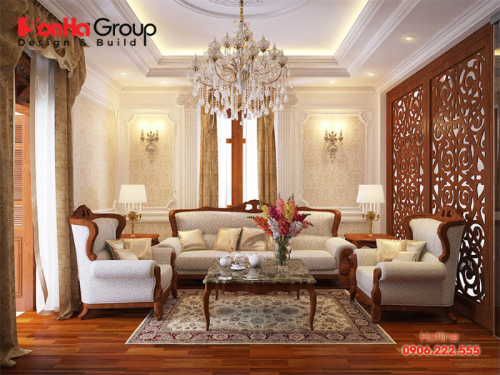 Nội thất trong căn phòng khách biệt thự cổ điển pháp được thiết kế tinh xảo và cao cấp 