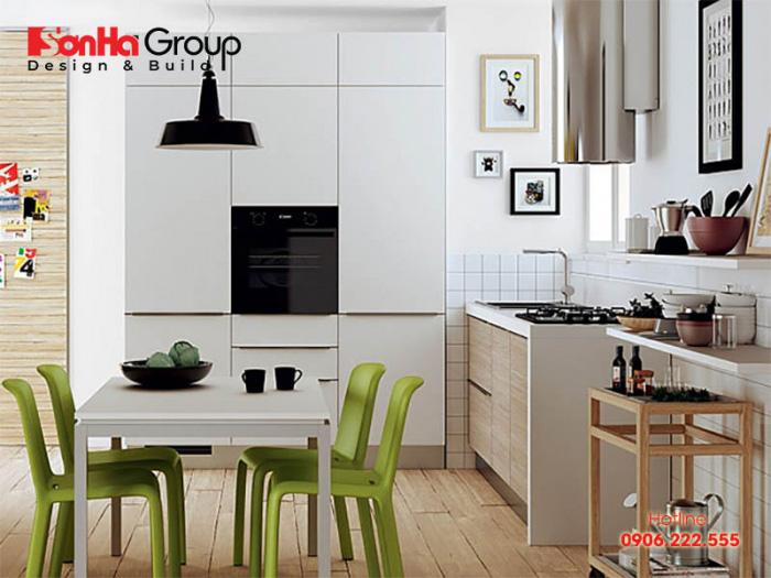 Thiết kế phòng bếp ăn màu trắng với nội thất hiện đại dành cho nhà diện tích nhỏ 