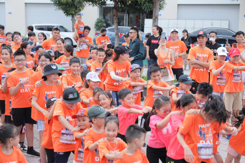 KTS Nguyễn Hoàng Long: Tôi sáng lập Happy Kids Running Day vì quá yêu nụ cười của con trẻ! 7