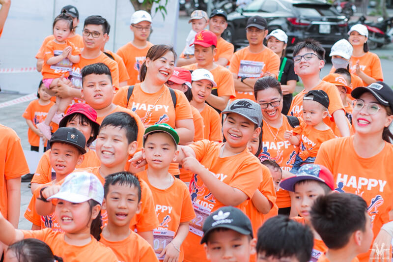 KTS Nguyễn Hoàng Long: Tôi sáng lập Happy Kids Running Day vì quá yêu nụ cười của con trẻ! 40