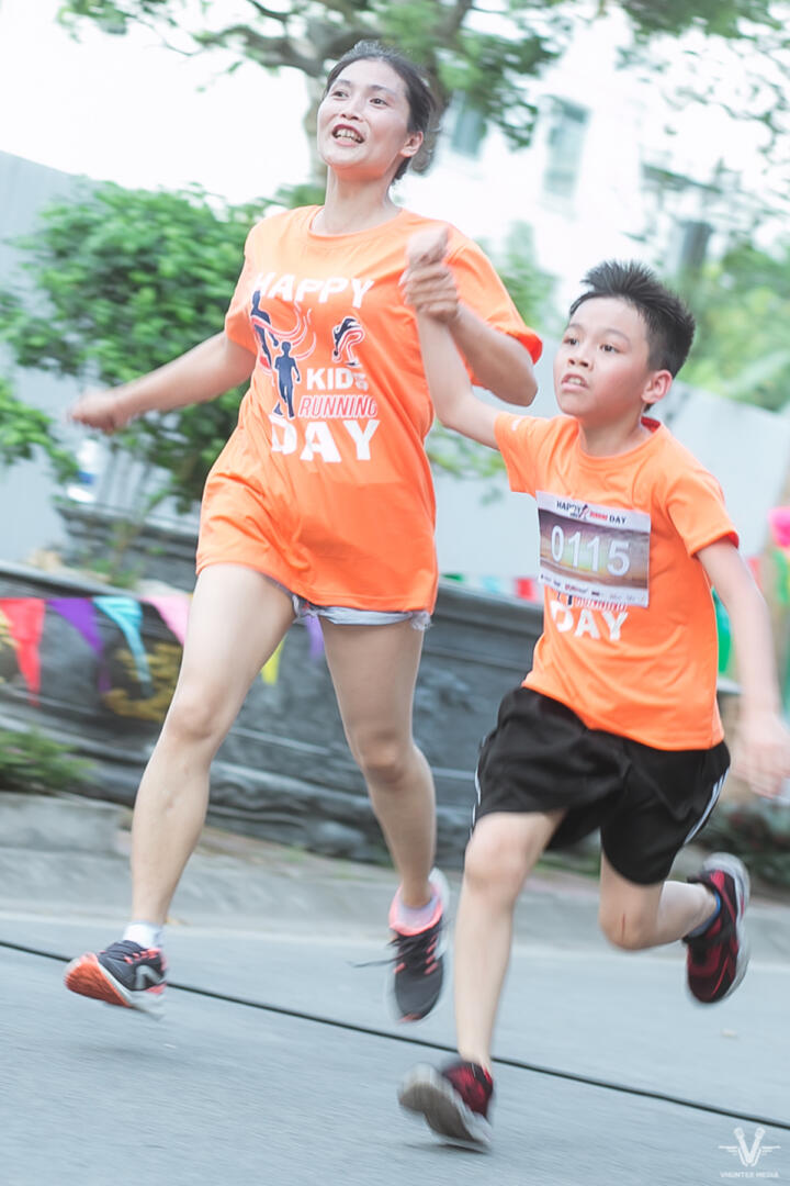 KTS Nguyễn Hoàng Long: Tôi sáng lập Happy Kids Running Day vì quá yêu nụ cười của con trẻ! 44