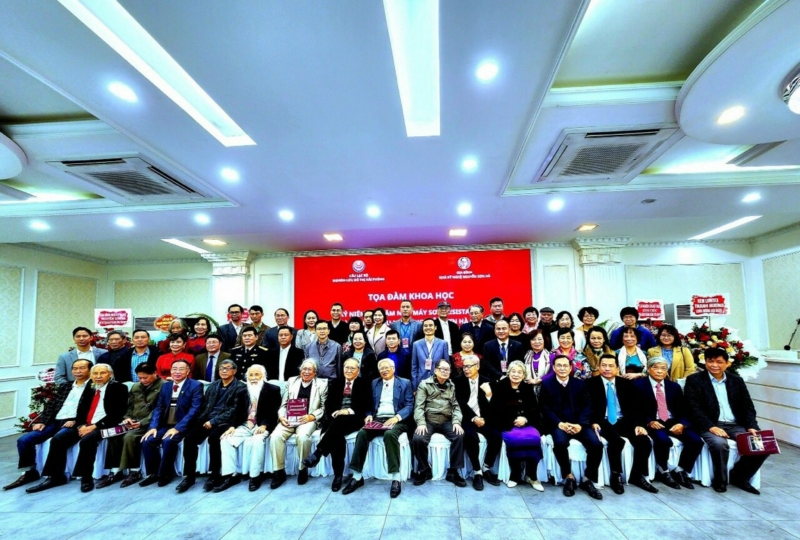 Kỷ niệm 100 năm nhà máy sơn Resistanco của Nguyễn Sơn Hà 2