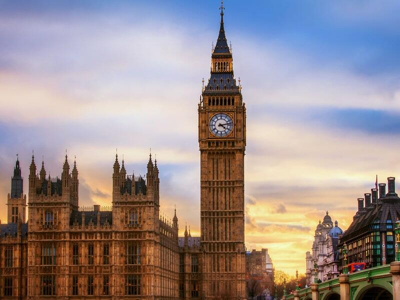 Tháp đồng hồ Big Ben - Biểu tượng kiến trúc Gothic thế giới