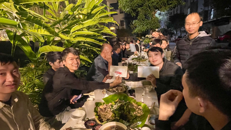 Những món quà nhỏ tri ân đóng góp của các thành viên Sơn Hà Group