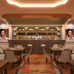 Mặt sàn nhà hàng được giữ lại theo hiện trạng ban đầu