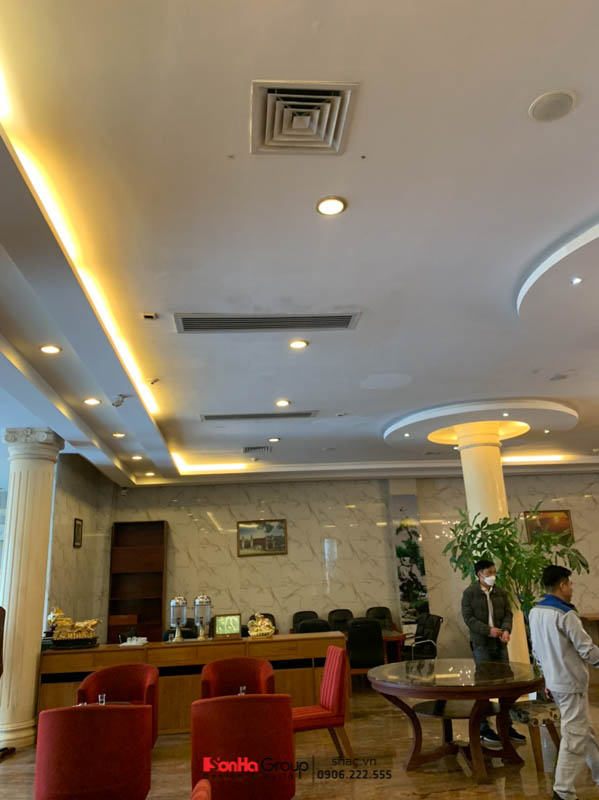 Hệ cột trụ được giữ nguyên kết cấu trong quá trình cải tạo nội thất