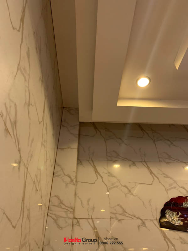 Phần tường nhà hàng trước khi cải tạo