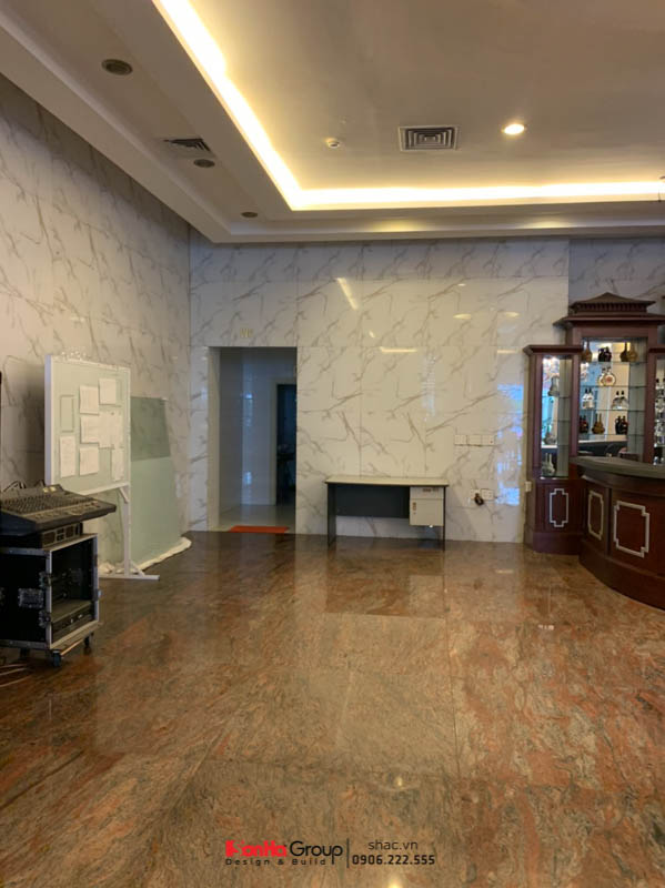 Hiện trạng sảnh nhà hàng Sachi trước khi cải tạo nội thất