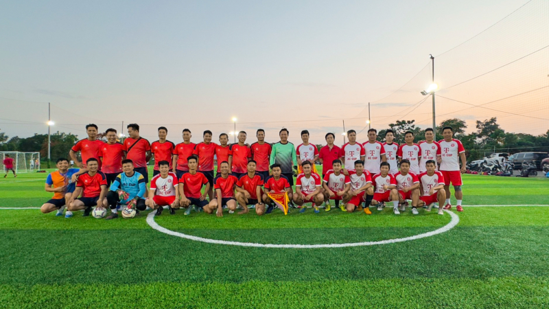 Sơn Hà Group giao hữu bóng đá với Công ty TNHH Du lịch và Đầu tư Việt Vương 6