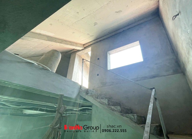 Biệt thự 4 tầng đang dần được hoàn thiện phần thô