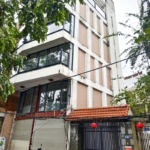 Kiến trúc cũ của ngôi nhà đã có dấu hiệu xuống cấp theo thời gian