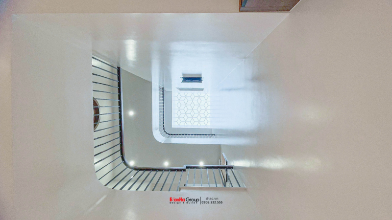 Giải pháp xây nhà ống 2 tầng 1 tum phong cách hiện đại trong ngõ nhỏ - Sơn Hà Group bậc thầy tối ưu không gian 70 Hình ảnh thực tế giếng trời