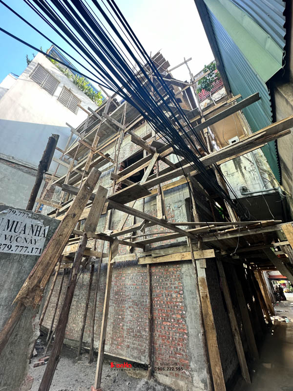 Giải pháp xây nhà ống 2 tầng 1 tum phong cách hiện đại trong ngõ nhỏ - Sơn Hà Group bậc thầy tối ưu không gian 44