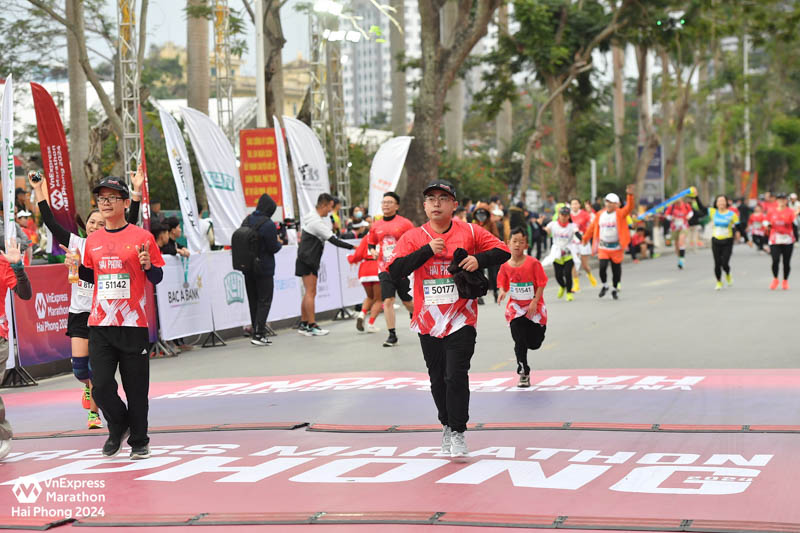 SƠN HÀ GROUP CÙNG TINH THẦN RUNNER TẠI VNEXPRESS MARATHON HẢI PHÒNG 2024