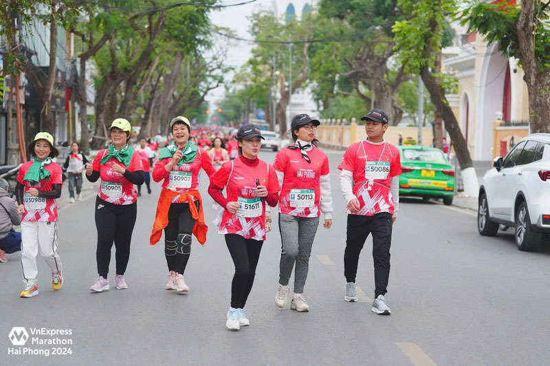 SƠN HÀ GROUP CÙNG TINH THẦN RUNNER TẠI VNEXPRESS MARATHON HẢI PHÒNG 2024