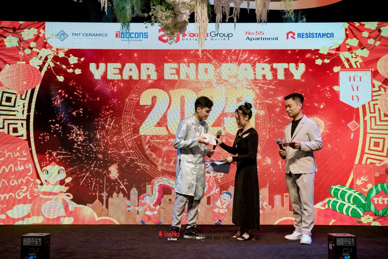 YEAR END PARTY 2024: QUYẾT THAY ĐỔI – ĐỊNH TƯƠNG LAI 50