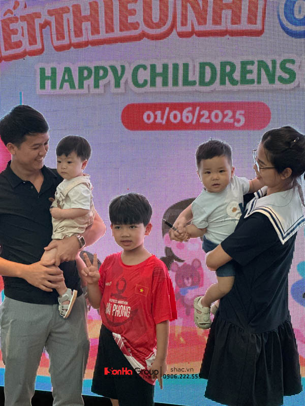 Sơn Hà Group rộn ràng tổ chức Tết Thiếu Nhi & Lễ trao giải Quỹ khuyến học Nguyễn Sơn Hà 2025 8