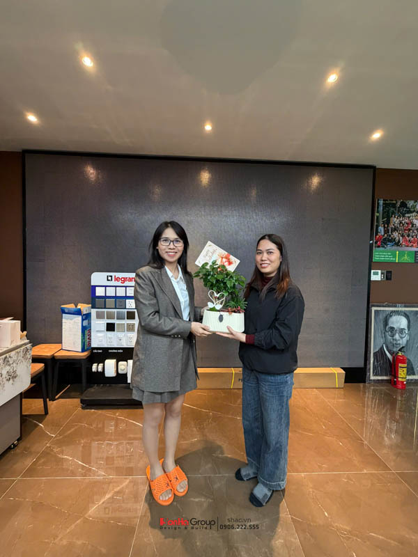 Chúc mừng sinh nhật Giám đốc Kinh doanh Nguyễn Thị Nhung - Khoảnh khắc ấm áp của đại gia đình Sơn Hà 7