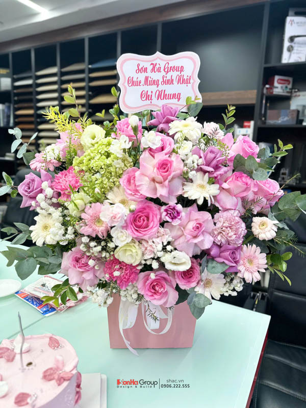 Chúc mừng sinh nhật Giám đốc Kinh doanh Nguyễn Thị Nhung - Khoảnh khắc ấm áp của đại gia đình Sơn Hà 20