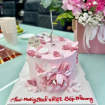 Chúc mừng sinh nhật Giám đốc Kinh doanh Nguyễn Thị Nhung - Khoảnh khắc ấm áp của đại gia đình Sơn Hà 52