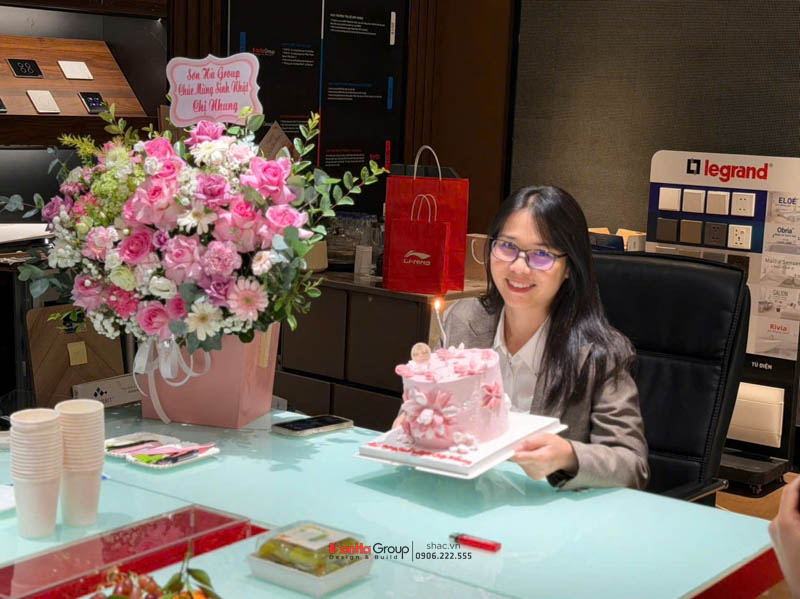 Chúc mừng sinh nhật Giám đốc Kinh doanh Nguyễn Thị Nhung - Khoảnh khắc ấm áp của đại gia đình Sơn Hà 25